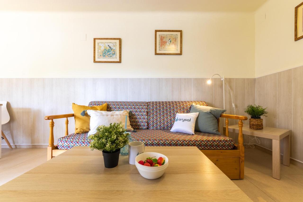 Apartamentos Jaime I Arysal Салоу Екстериор снимка