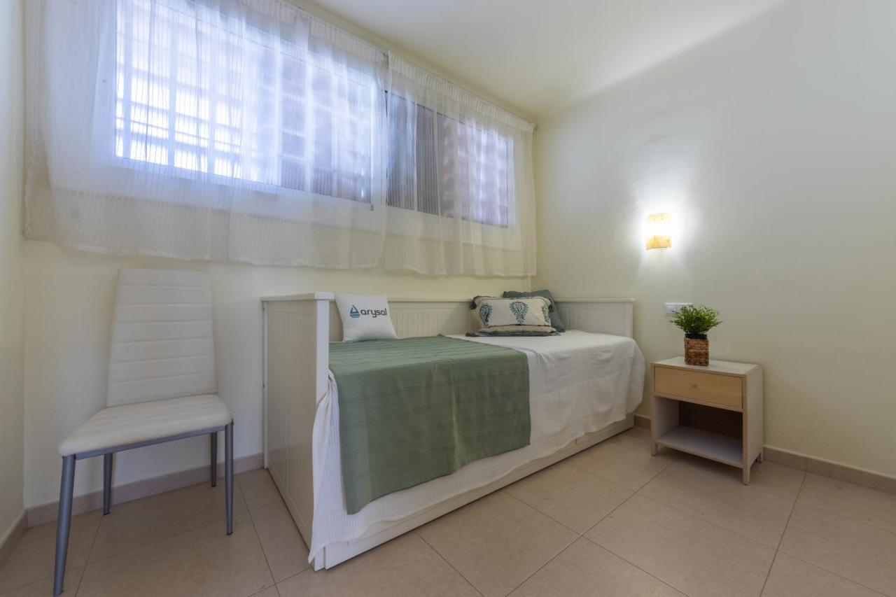 Apartamentos Jaime I Arysal Салоу Екстериор снимка